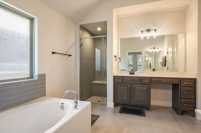 22610 Fountaingrass LN, Lago Vista, TX 78645