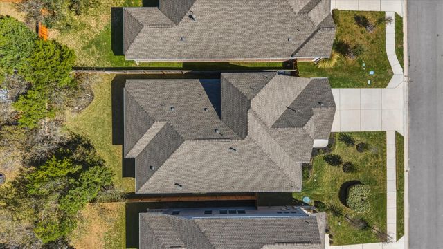 22610 Fountaingrass LN, Lago Vista, TX 78645