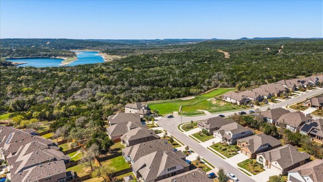 22610 Fountaingrass LN, Lago Vista, TX 78645