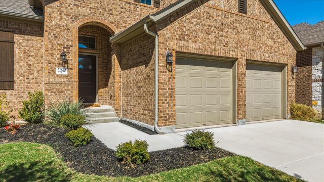22610 Fountaingrass LN, Lago Vista, TX 78645