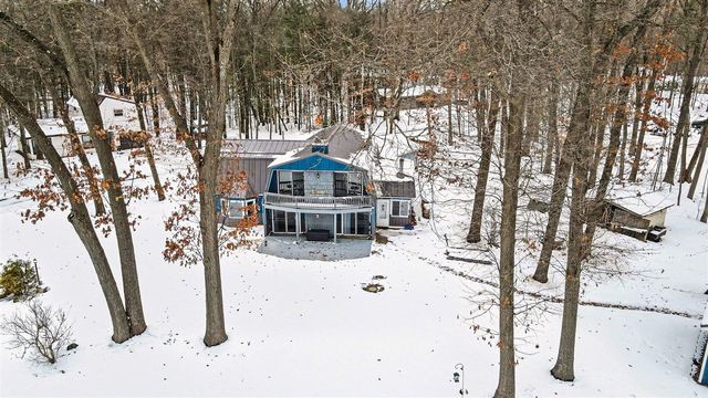 8752 Bills Lake Court, Newaygo, MI 49337