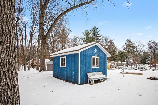 8752 Bills Lake Court, Newaygo, MI 49337