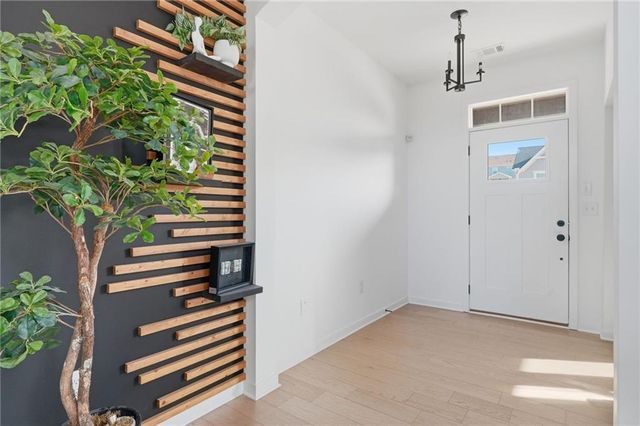 895 Michigan Circle, Hoschton, GA 30548