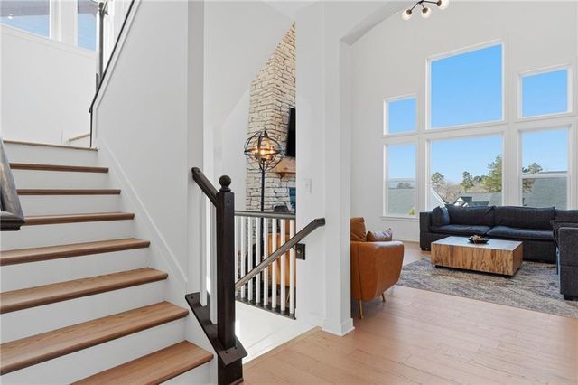 895 Michigan Circle, Hoschton, GA 30548