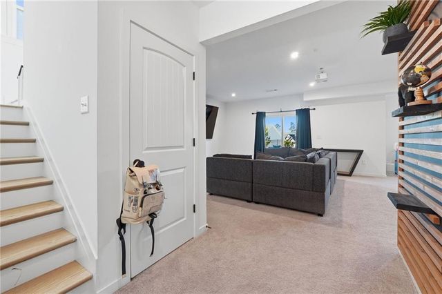 895 Michigan Circle, Hoschton, GA 30548