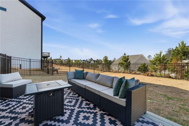 895 Michigan Circle, Hoschton, GA 30548