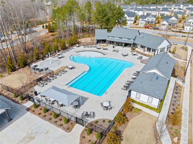 895 Michigan Circle, Hoschton, GA 30548