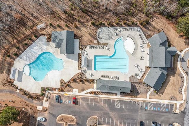 895 Michigan Circle, Hoschton, GA 30548