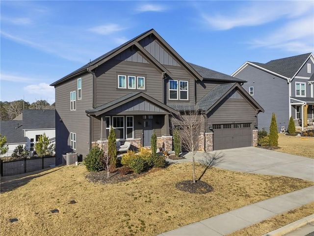 895 Michigan Circle, Hoschton, GA 30548