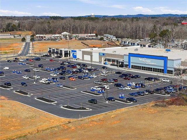 895 Michigan Circle, Hoschton, GA 30548