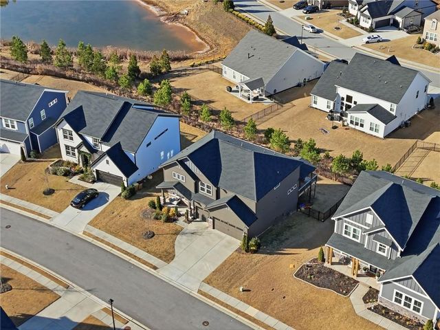 895 Michigan Circle, Hoschton, GA 30548