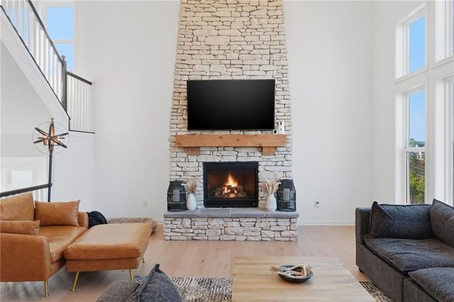 895 Michigan Circle, Hoschton, GA 30548