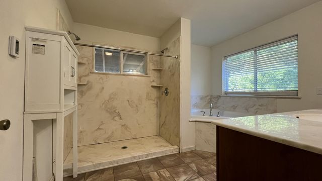 250 Gibson Creek Road, Whitethorn, CA 95589