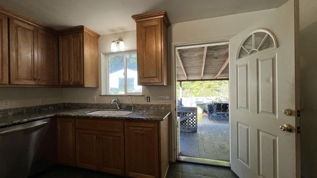 250 Gibson Creek Road, Whitethorn, CA 95589