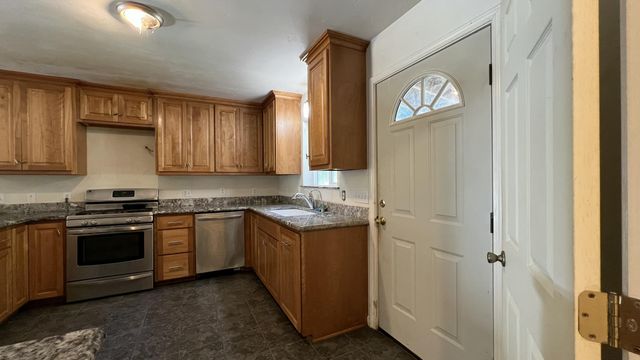 250 Gibson Creek Road, Whitethorn, CA 95589