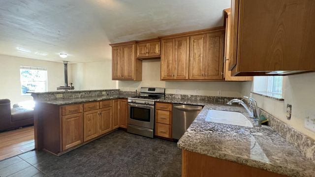 250 Gibson Creek Road, Whitethorn, CA 95589