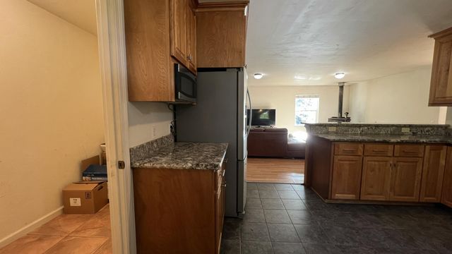 250 Gibson Creek Road, Whitethorn, CA 95589