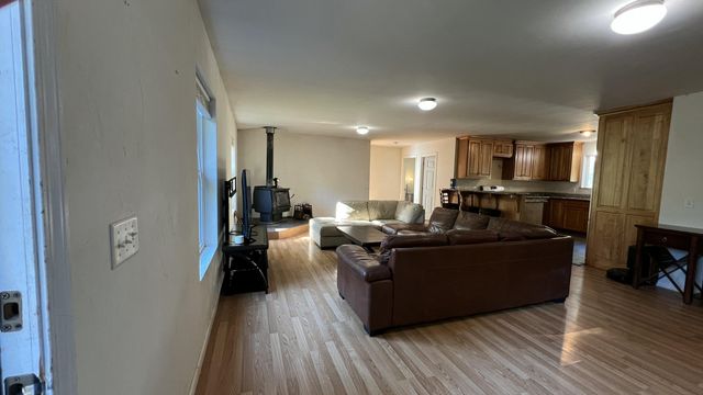 250 Gibson Creek Road, Whitethorn, CA 95589