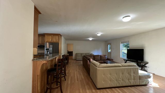 250 Gibson Creek Road, Whitethorn, CA 95589