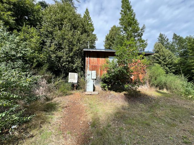 250 Gibson Creek Road, Whitethorn, CA 95589