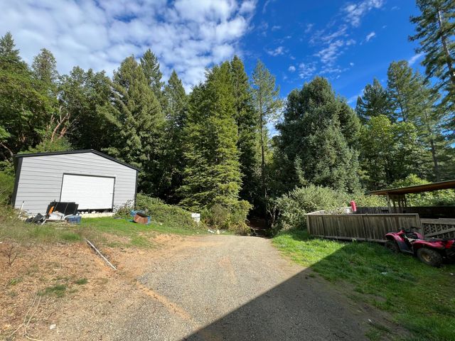 250 Gibson Creek Road, Whitethorn, CA 95589