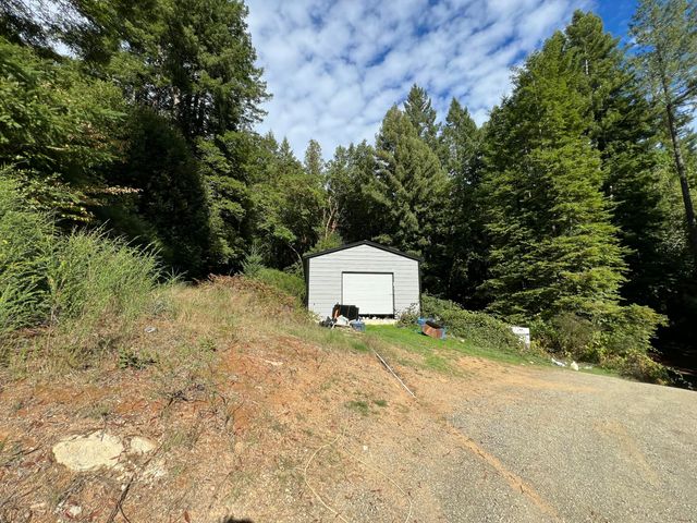 250 Gibson Creek Road, Whitethorn, CA 95589