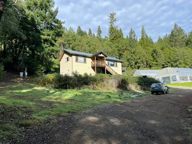 250 Gibson Creek Road, Whitethorn, CA 95589