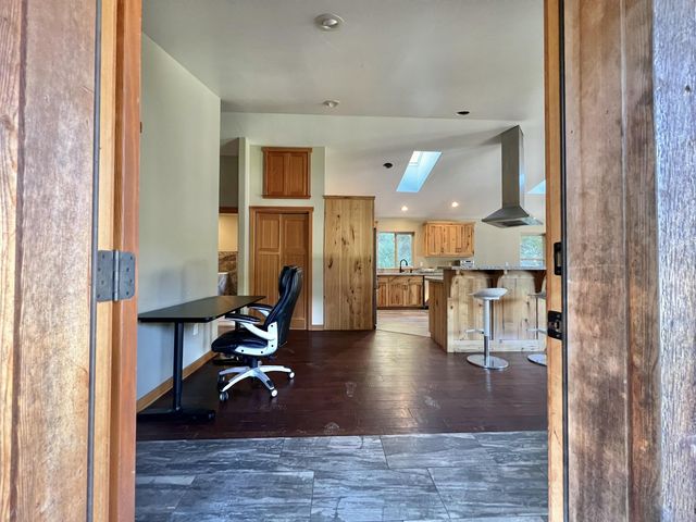 250 Gibson Creek Road, Whitethorn, CA 95589