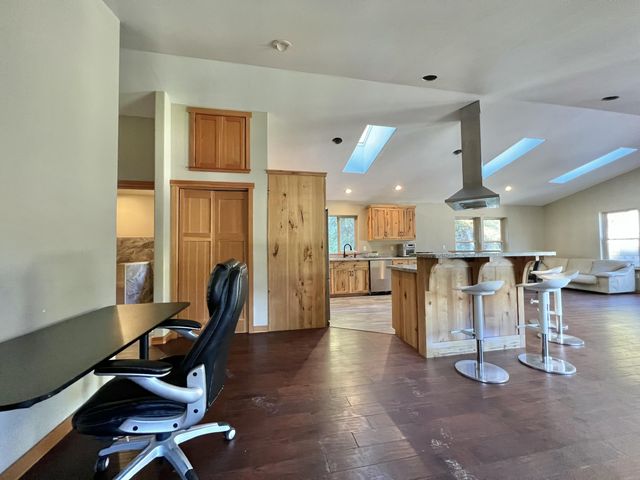 250 Gibson Creek Road, Whitethorn, CA 95589