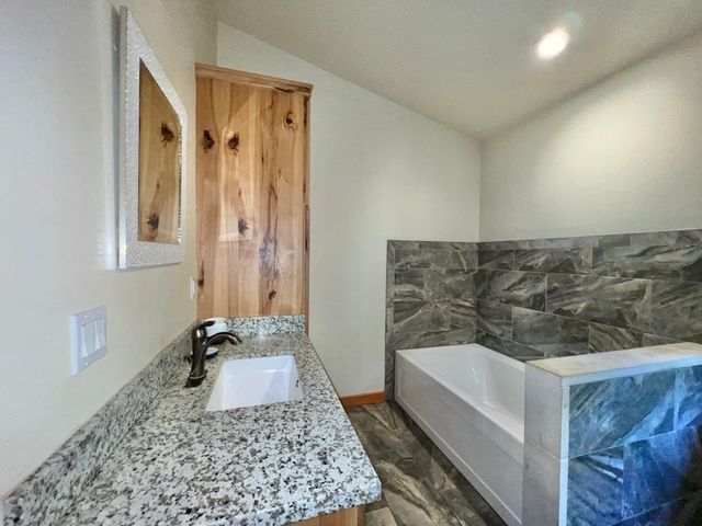 250 Gibson Creek Road, Whitethorn, CA 95589