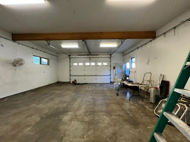 250 Gibson Creek Road, Whitethorn, CA 95589