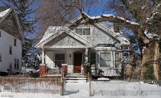 2300 Roanoke Avenue, Cleveland, OH 44109