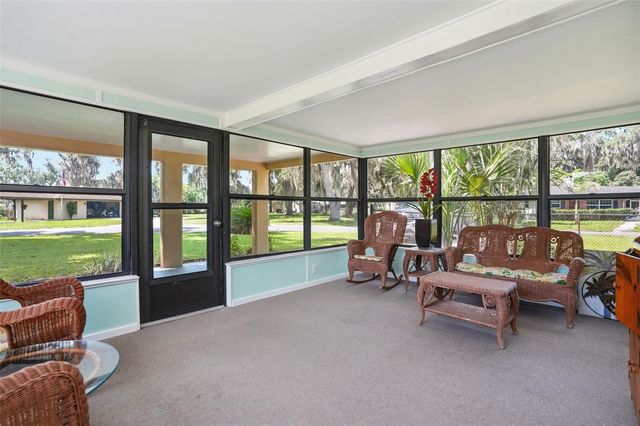951 CR 453, Lake Panasoffkee, FL 33538