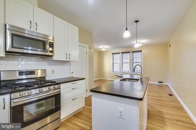 1048 N DANIEL ST, Arlington, VA 22201