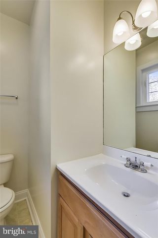 1048 N DANIEL ST, Arlington, VA 22201