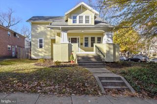 1048 N DANIEL ST, Arlington, VA 22201