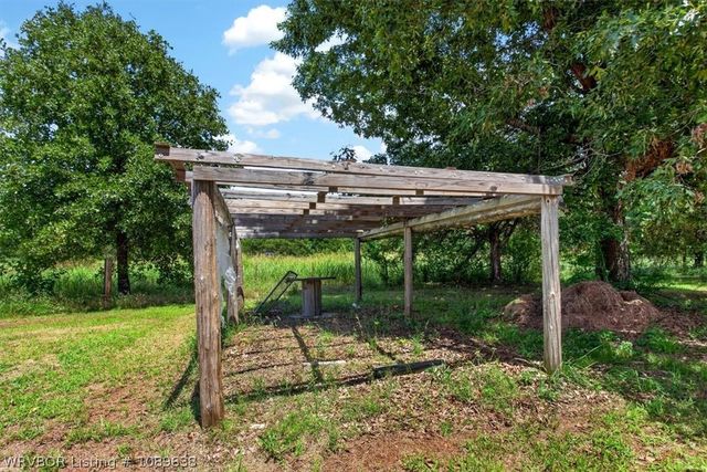 1101 Huckleberry Lane, Huntington, AR 72940