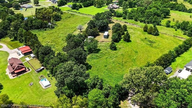 1101 Huckleberry Lane, Huntington, AR 72940