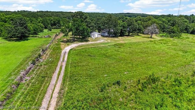 1101 Huckleberry Lane, Huntington, AR 72940