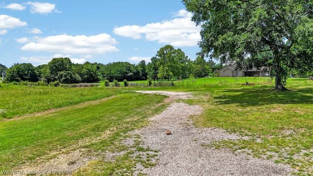 1101 Huckleberry Lane, Huntington, AR 72940