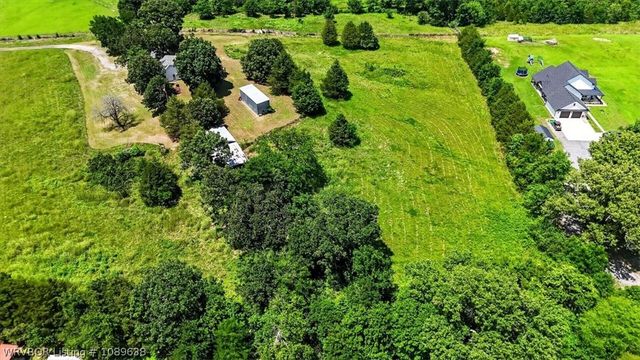 1101 Huckleberry Lane, Huntington, AR 72940