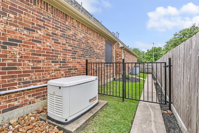 17302 Pipestone Point Court, Humble, TX 77346