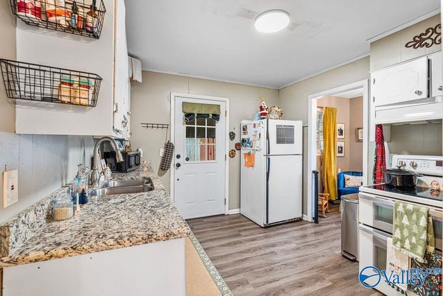 204 E Charlotte Avenue, Scottsboro, AL 35768