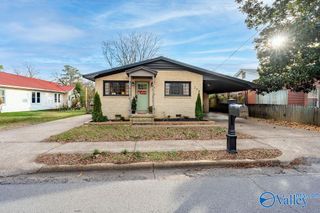 204 E Charlotte Avenue, Scottsboro, AL 35768