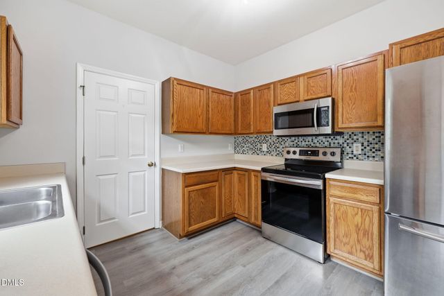 103 Castlebridge Court, Apex, NC 27502