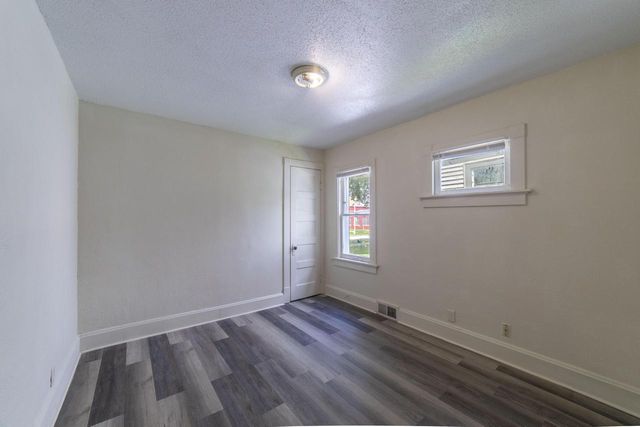 2222 N 51St STREET, Milwaukee, WI 53208