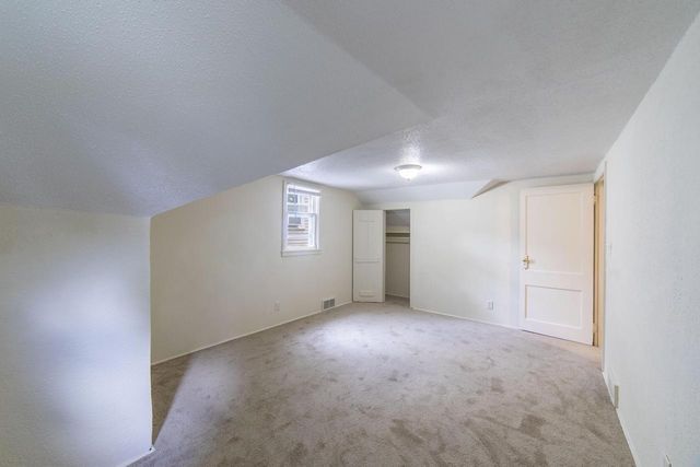 2222 N 51St STREET, Milwaukee, WI 53208
