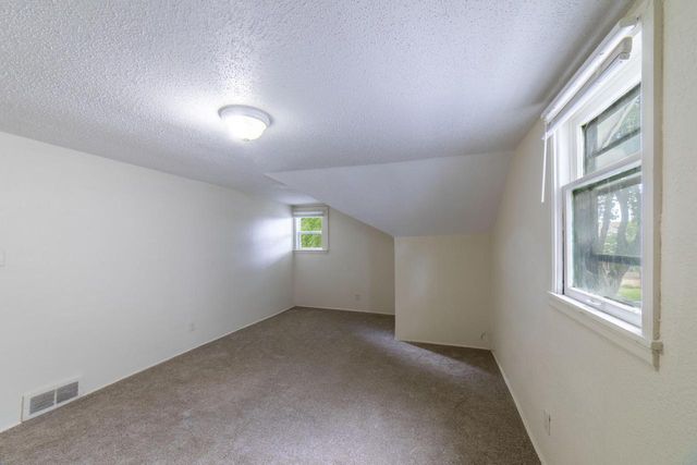 2222 N 51St STREET, Milwaukee, WI 53208