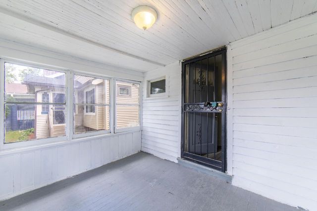 2222 N 51St STREET, Milwaukee, WI 53208
