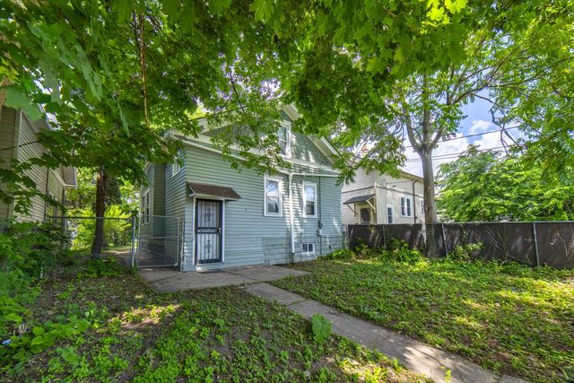 2222 N 51St STREET, Milwaukee, WI 53208